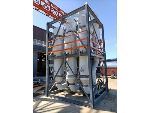 寧夏1T撬裝式三效蒸發(fā)器發(fā)貨照片 寧夏1T撬裝式三效蒸發(fā)器發(fā)貨照片